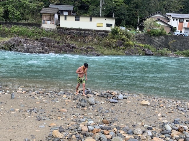 岐阜県のテントサウナスポットである板取川の様子