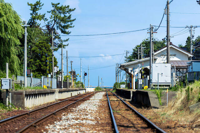 train-rail