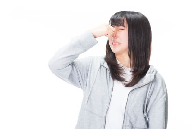 bad-smell-woman