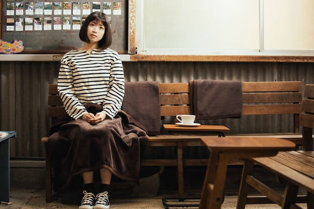 cafe-woman