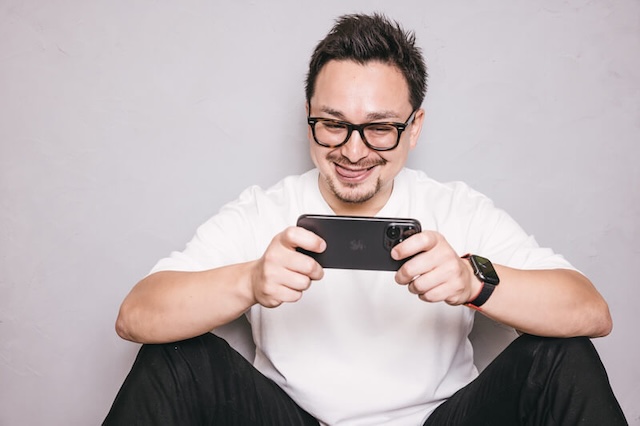 smartphone-man