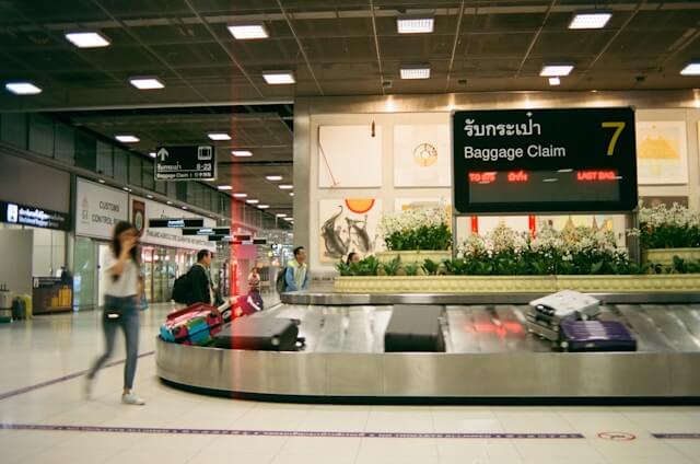 baggage-claim-airport