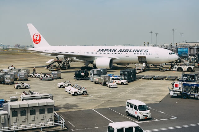 jal-plane