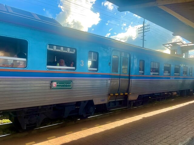 train-thailand