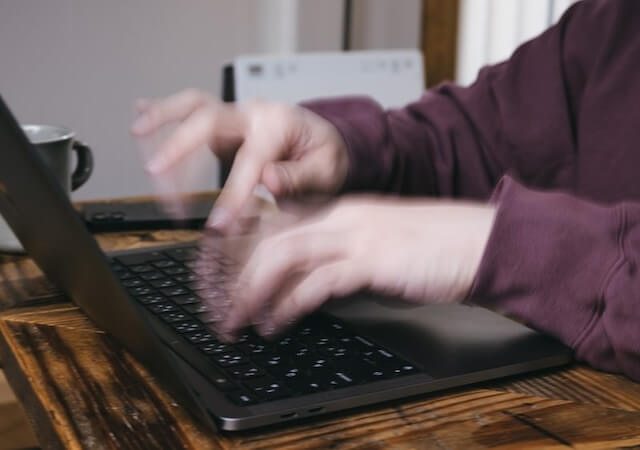 typing-man