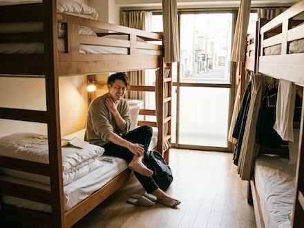 dormitory-itchy-man